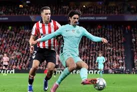 足球队员饮食与恢复计划